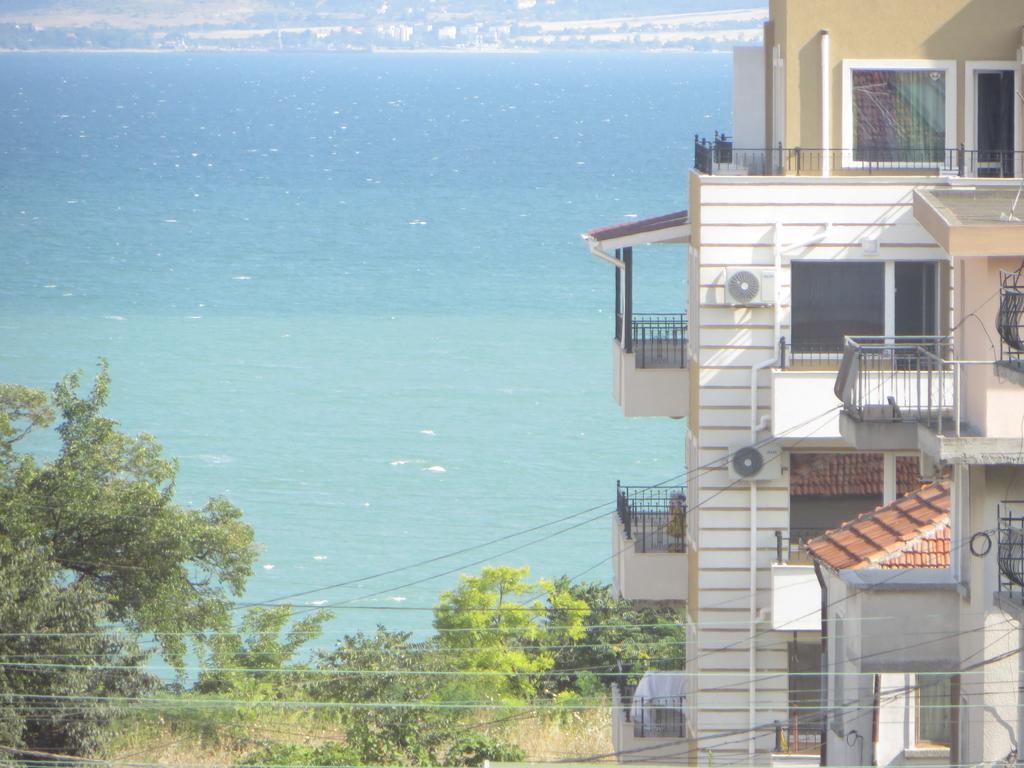 Emona Apartment Burgas Екстер'єр фото