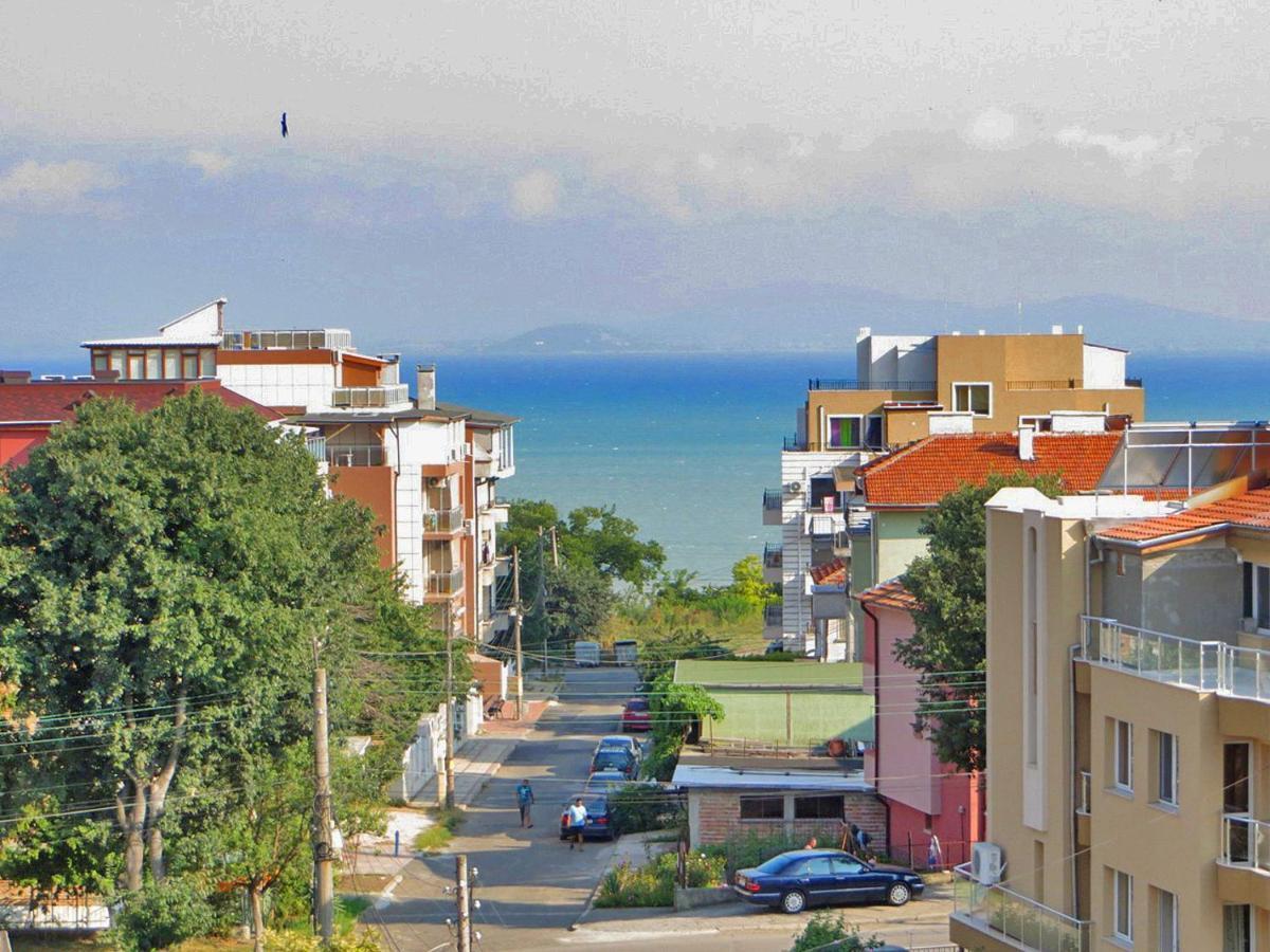 Emona Apartment Burgas Екстер'єр фото